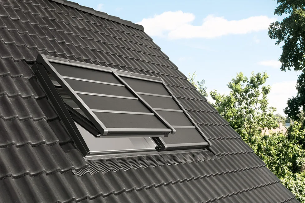 Velux Solar-Hitzeschutzmarkise SSS für Fenstergröße CK02